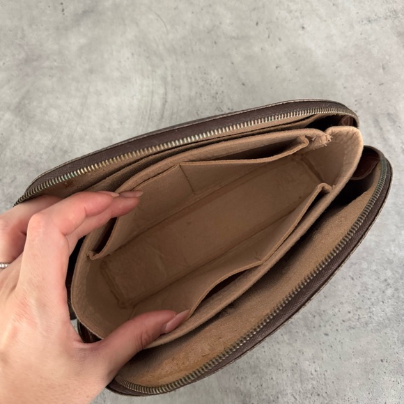 Louis Vuitton Monogram Cosmetic Pouch - Picture 6 of 7